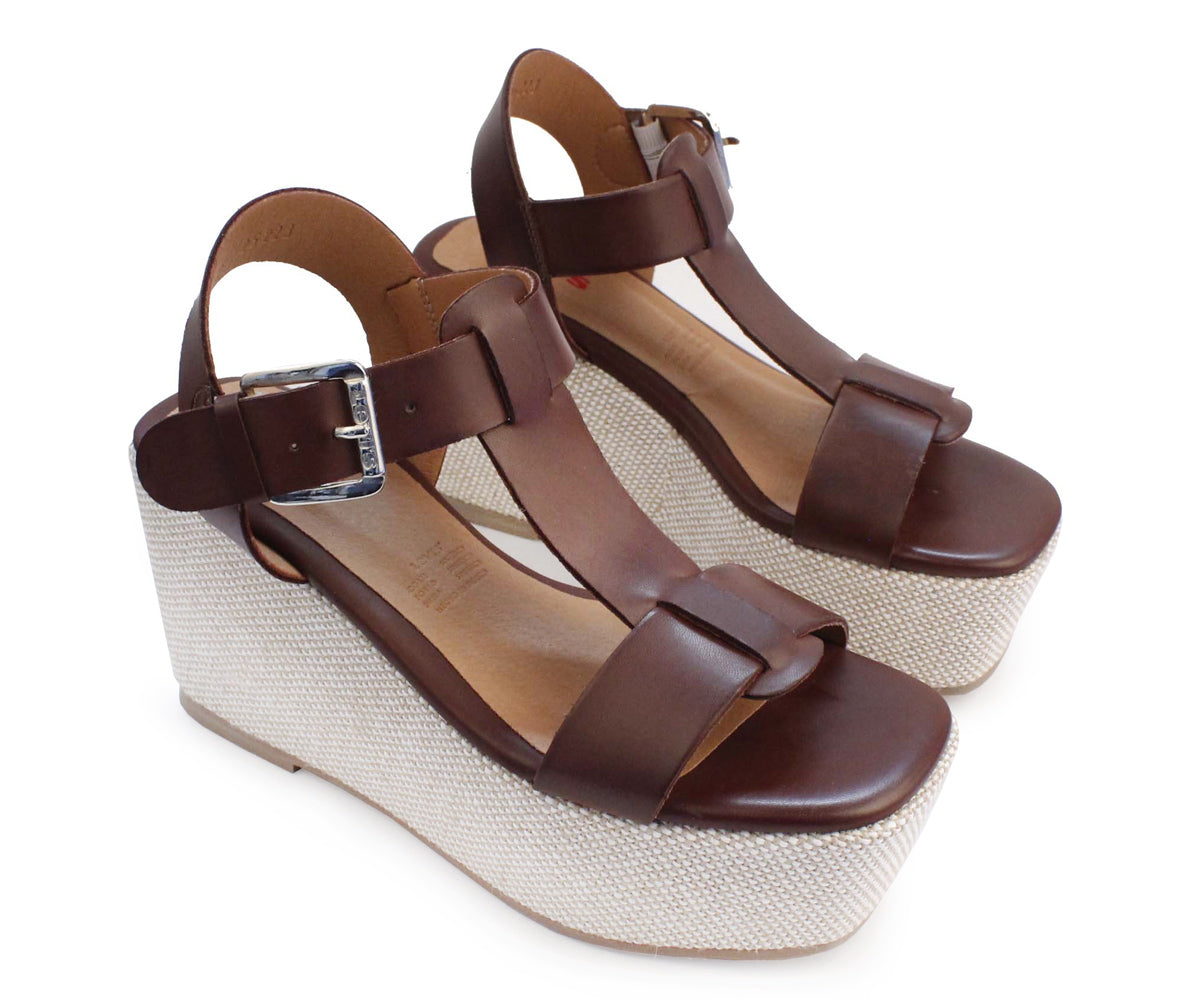 Sandalia Plataforma Levis para Dama LV-125223T Tan